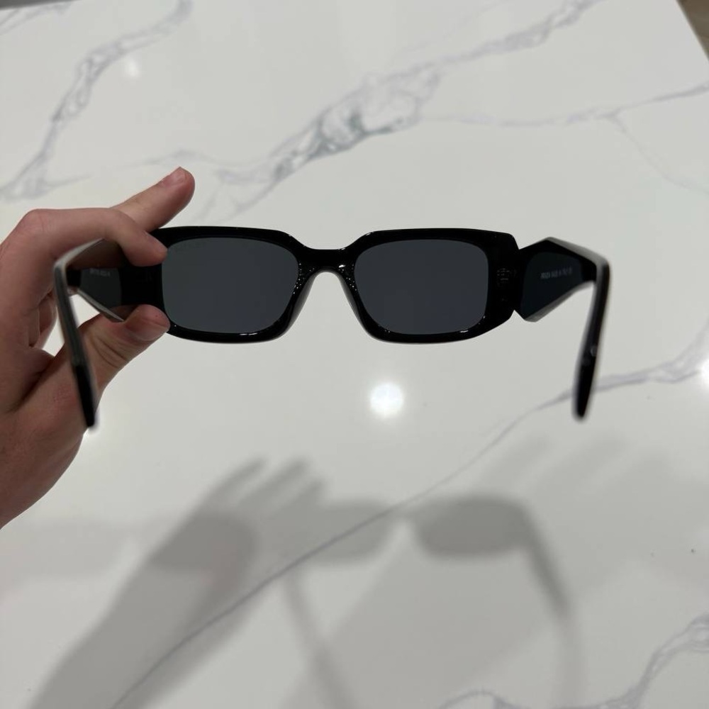 Black Milano Prada Shades Rectangular Women's Sun… - image 4